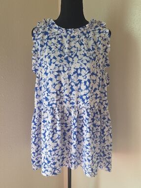 Blue and White Floral Sleeveless Peplum Top 3x
